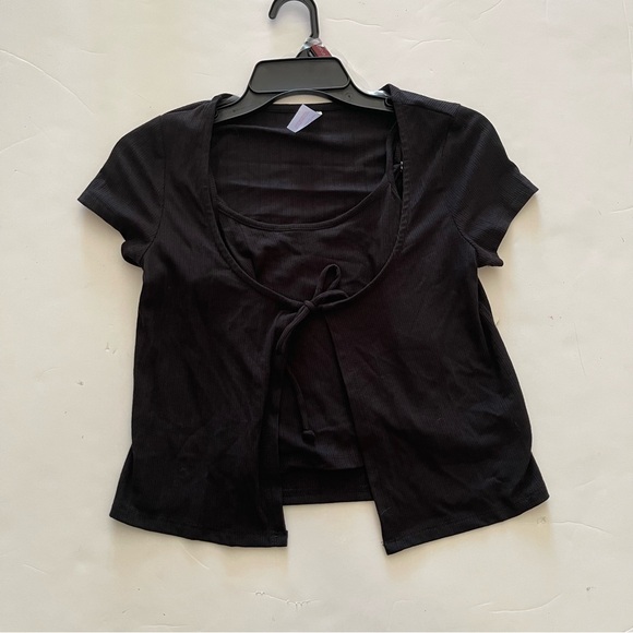 Black Two Piece Crop Top - Picture 1 of 5